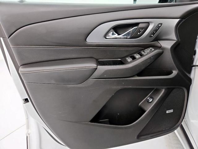 Photo of 2018 White Chevrolet Traverse