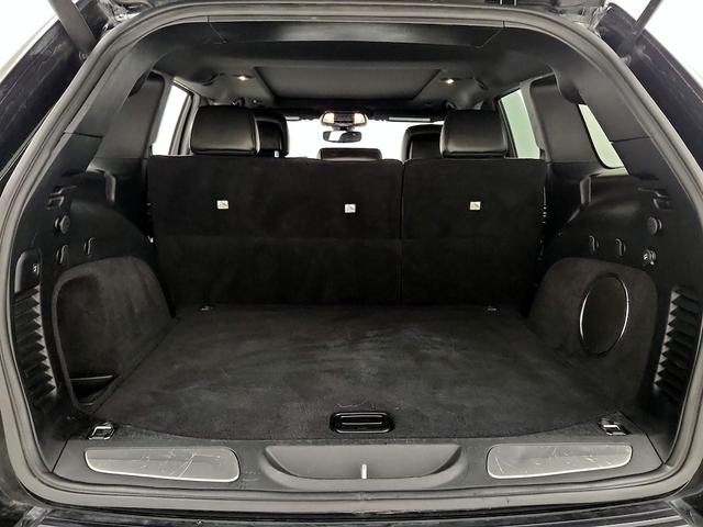 Photo of 2018 Black Jeep Grand Cherokee