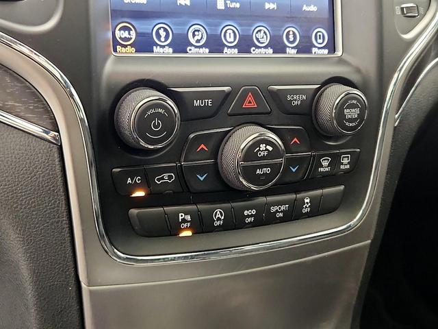 Photo of 2018 Black Jeep Grand Cherokee
