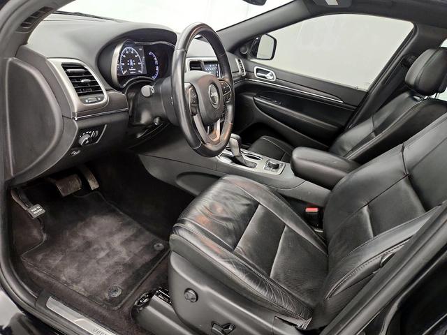 Photo of 2018 Black Jeep Grand Cherokee