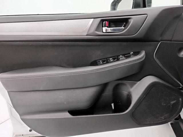 Photo of 2019 White Subaru Outback