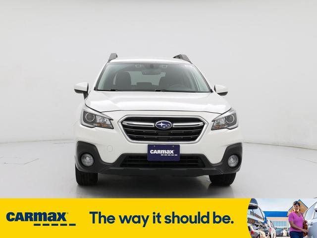 Photo of 2019 White Subaru Outback