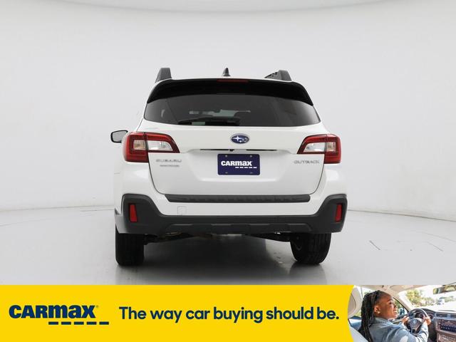 Photo of 2019 White Subaru Outback