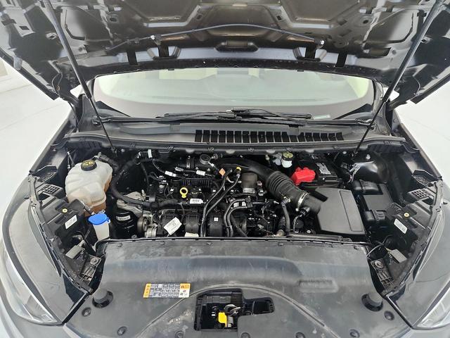 Photo of 2021 Gray Ford Edge