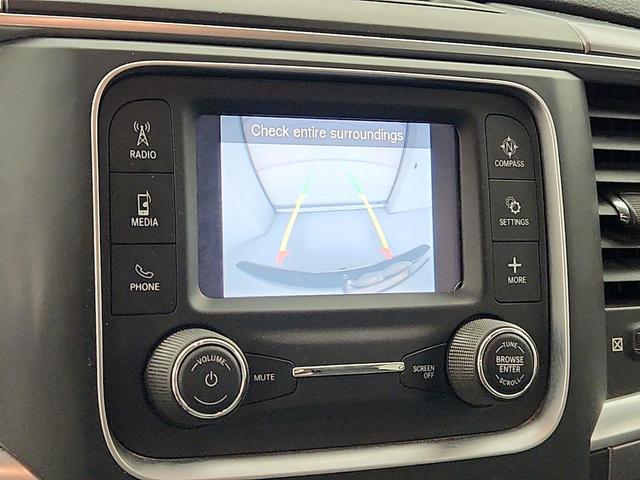 Photo of 2021 White RAM 1500 Classic