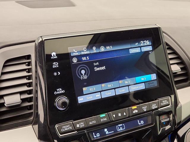 Photo of 2018 White Honda Odyssey