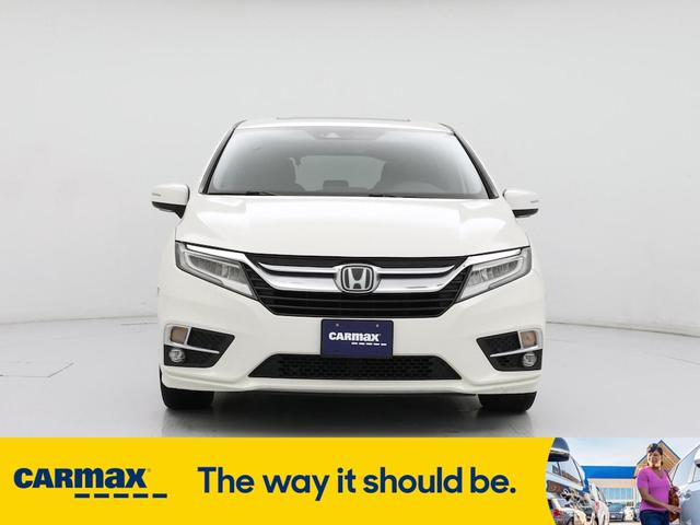 Photo of 2018 White Honda Odyssey