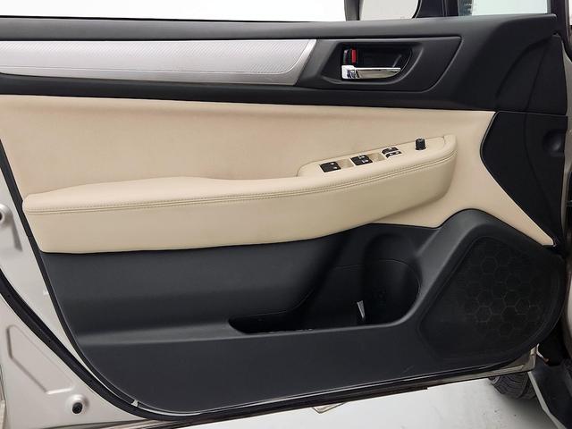 Photo of 2019 Gold Subaru Outback