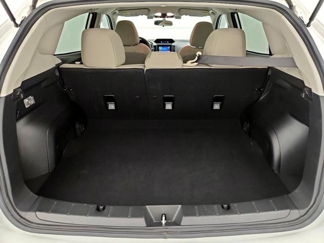 Photo of 2021 White Subaru Impreza