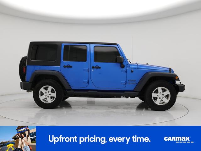 Photo of 2015 Blue Jeep Wrangler