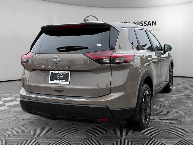 Photo of 2025 Baja Storm Nissan Rogue