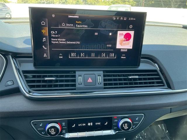 Photo of 2021 Navarra Blue Metallic Audi Q5