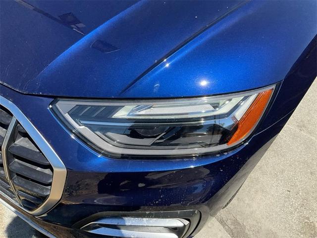 Photo of 2021 Navarra Blue Metallic Audi Q5