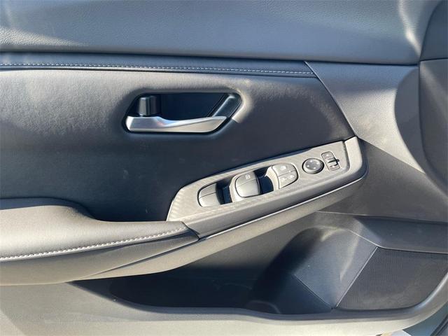 Photo of 2025 Atlantic Gray M Nissan Sentra