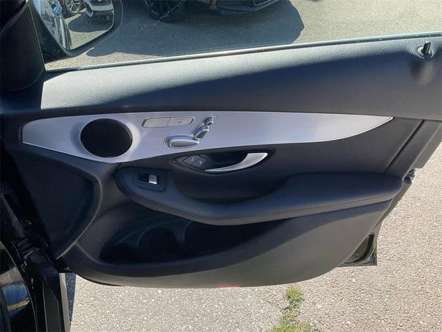 Photo of 2019 Black Mercedes-Benz GLC 300