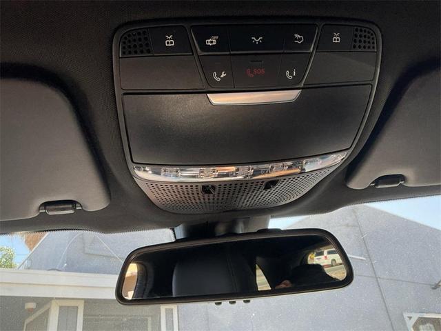 Photo of 2019 Black Mercedes-Benz GLC 300