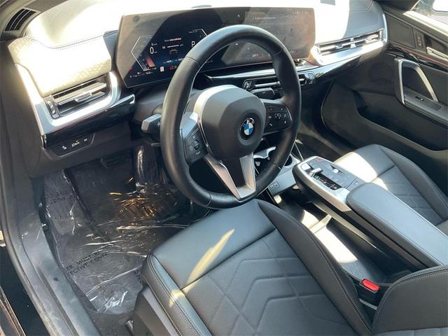 Photo of 2024 Black Sapphire Metallic BMW X2