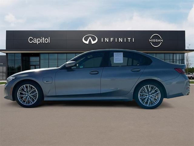 Photo of 2023 Skyscraper Gray Metallic BMW 330e