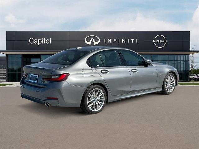 Photo of 2023 Skyscraper Gray Metallic BMW 330e