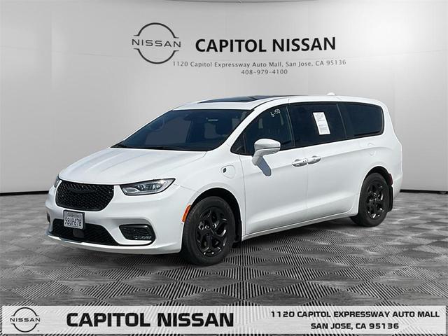 2022 Chrysler Pacifica Hybrid