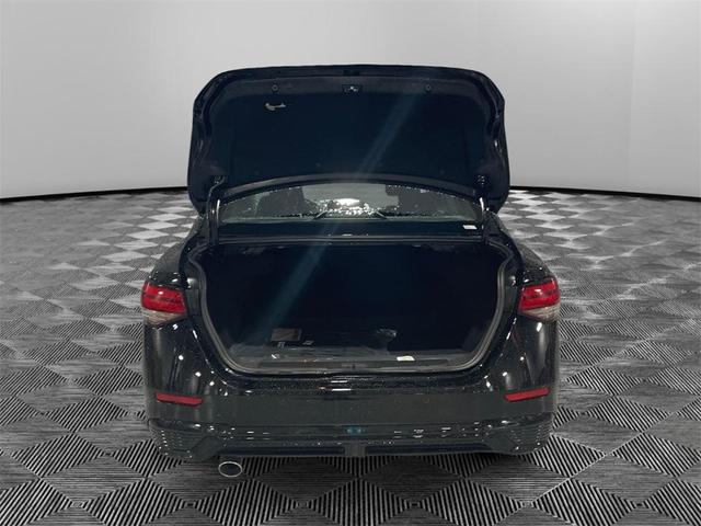 Photo of 2025 Black Nissan Sentra