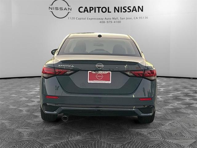 Photo of 2025 2t Gry Blk Roof Nissan Sentra