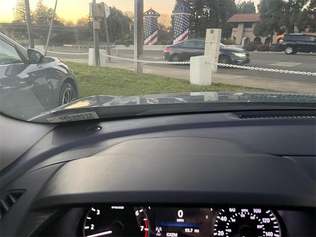 Photo of 2025 2t Gry Blk Roof Nissan Sentra