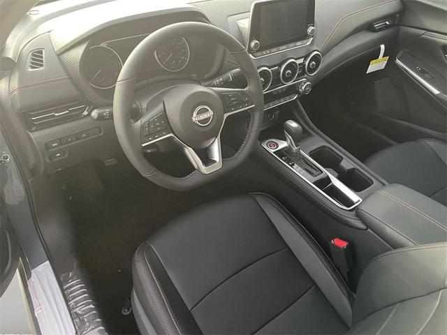 Photo of 2025 2t Gry Blk Roof Nissan Sentra