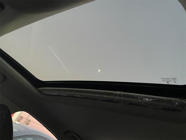 Photo of 2025 2t Gry Blk Roof Nissan Sentra