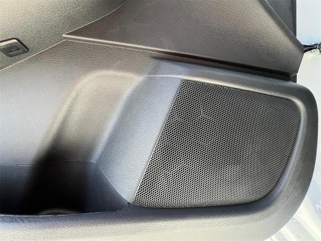 Photo of 2025 White Nissan Sentra