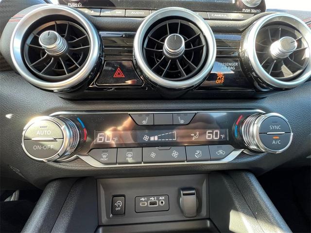 Photo of 2025 White Nissan Sentra