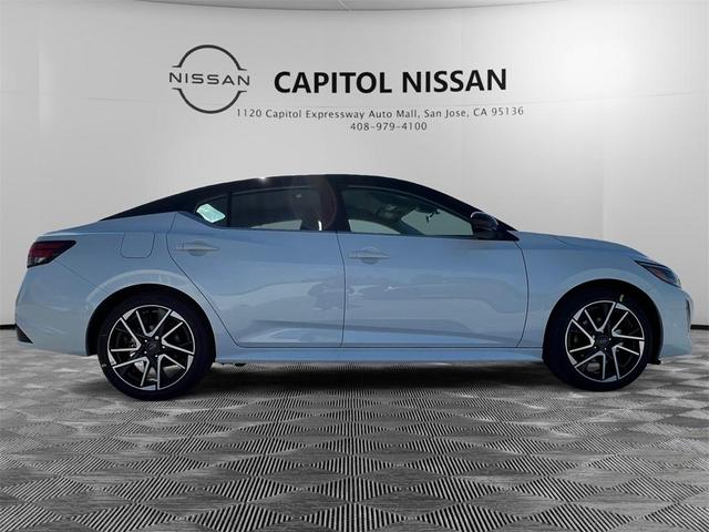 Photo of 2025 White Nissan Sentra