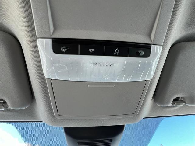 Photo of 2025 White Nissan Sentra