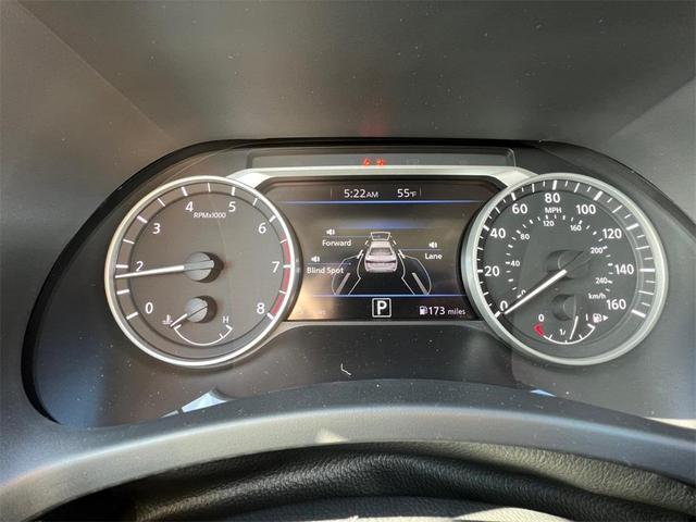 Photo of 2025 White Nissan Sentra