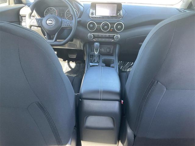 Photo of 2025 Gun Metallic Nissan Sentra