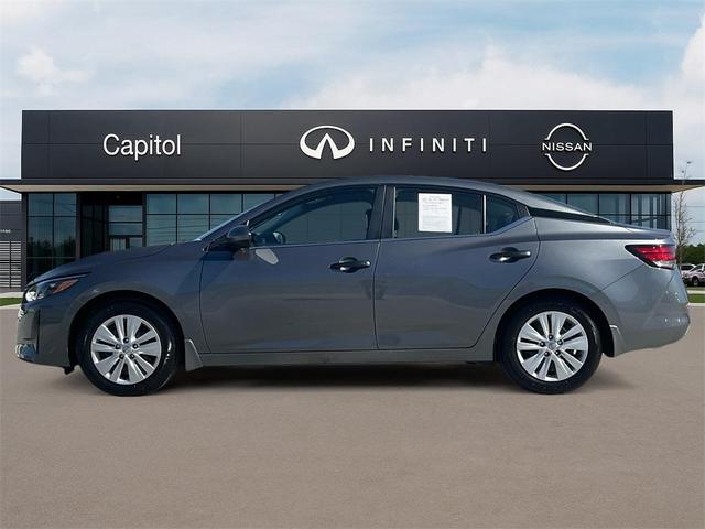 Photo of 2025 Gun Metallic Nissan Sentra