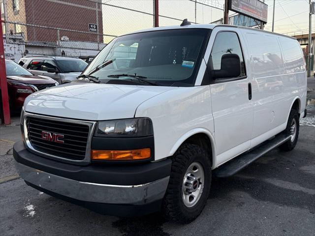 2022 GMC Savana 2500