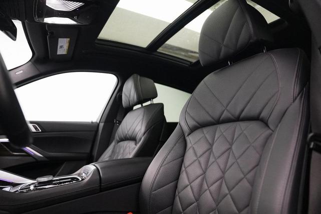 Photo of 2024 Black BMW X6