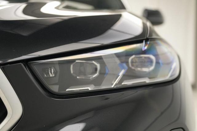 Photo of 2024 Black BMW X6