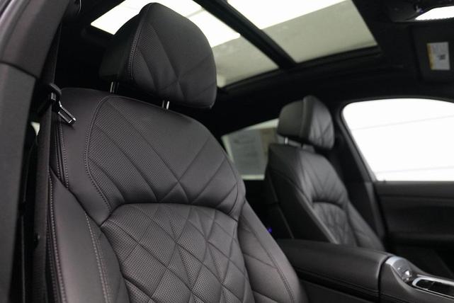 Photo of 2024 Black BMW X6