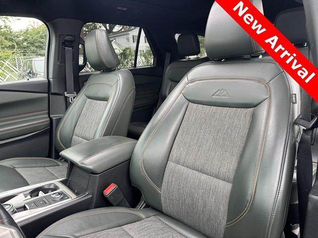Photo of 2022 Stone Blue Metallic Ford Explorer