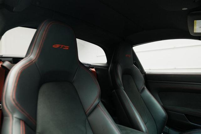 Photo of 2022 Black Porsche 911