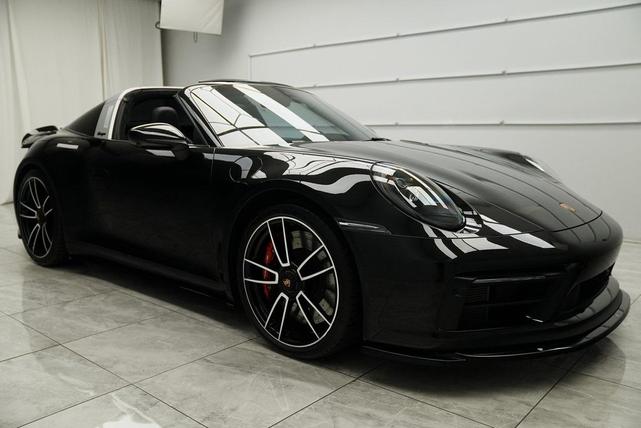 Photo of 2022 Black Porsche 911