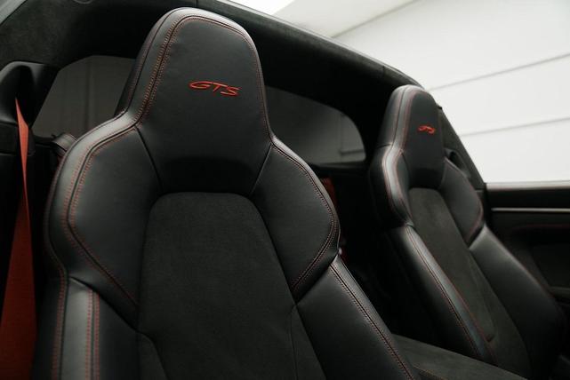 Photo of 2022 Black Porsche 911