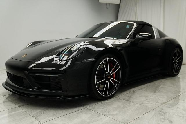 Photo of 2022 Black Porsche 911