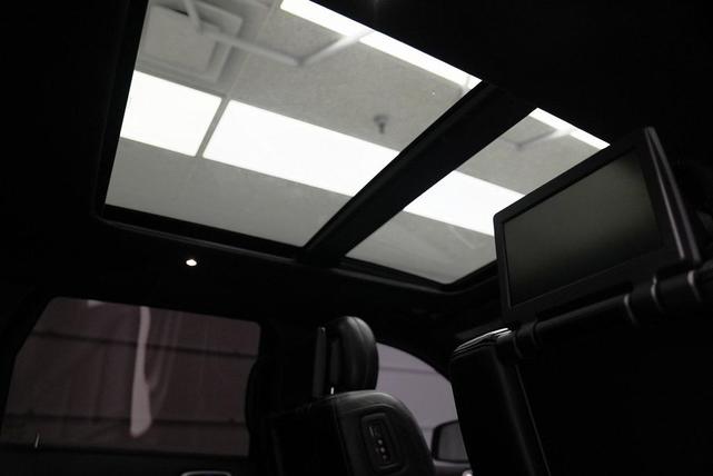 Photo of 2018 Bright White Clearcoat Jeep Grand Cherokee