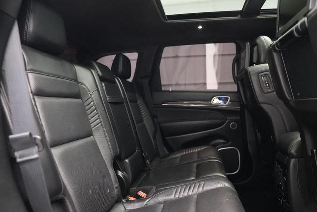 Photo of 2018 Bright White Clearcoat Jeep Grand Cherokee