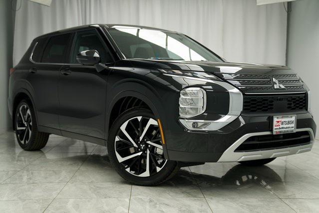 Photo of 2024 Black Diamond Mitsubishi Outlander