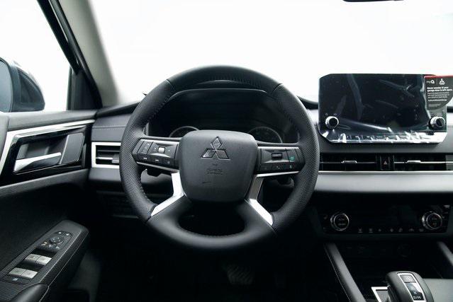 Photo of 2024 Black Diamond Mitsubishi Outlander