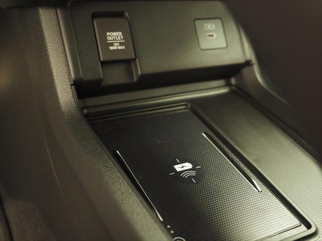 Photo of 2023 Liquid Carbon Metallic Acura RDX